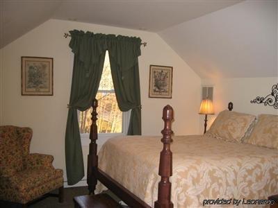 Alpine Haus Bed & Breakfast Inn Vernon Bilik gambar